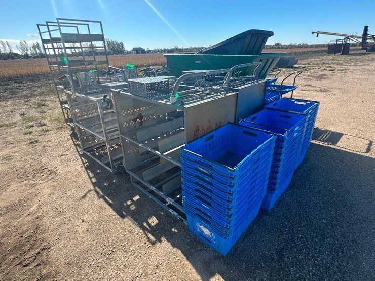 rolling-racks-and-containers-image-2