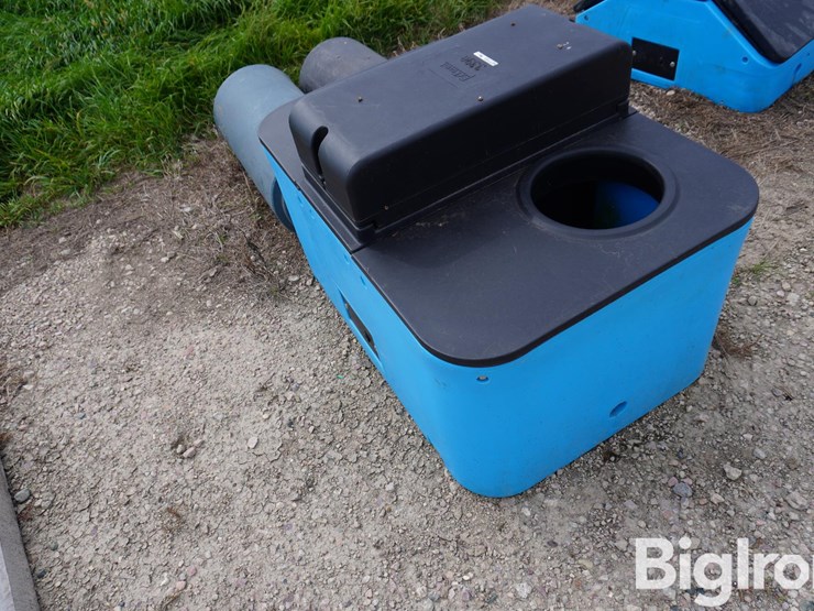 mirafount-e-fount-3390-two-hole-waterer-w/thermal-heat-tubes-image-7