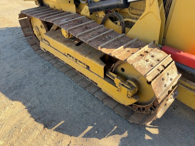 1994-caterpillar-d3c-iii-image-13