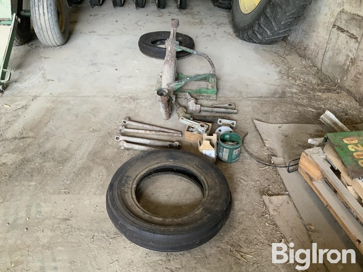 john-deere-3020-image-7