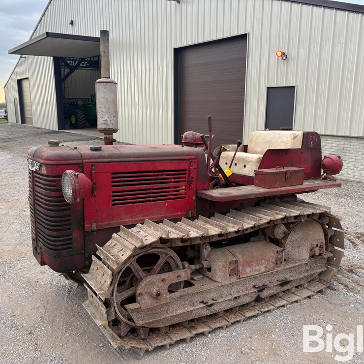 1947 INTERNATIONAL TD6