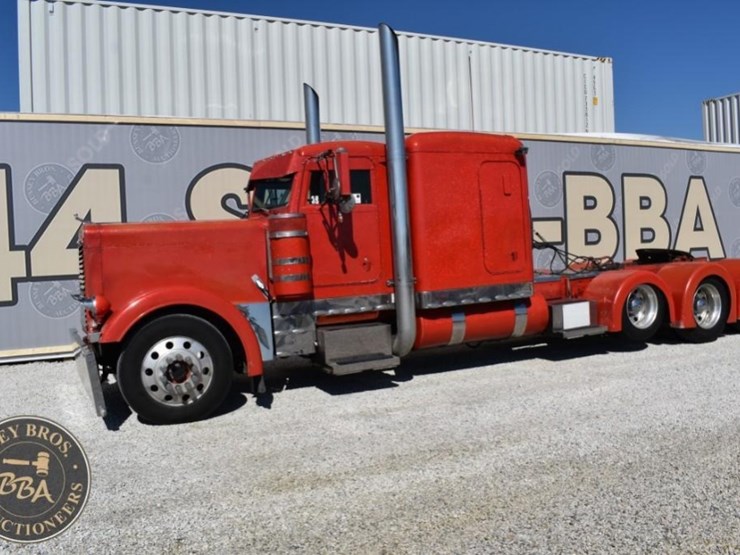 1990-peterbilt-379-image-18