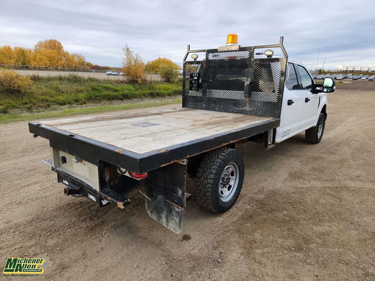 2020-ford-f350-image-4