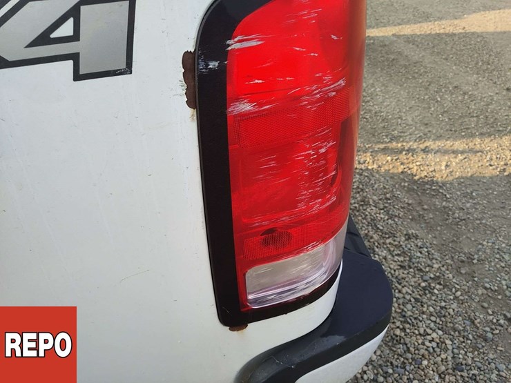 2012-gmc-sierra-3500hd-image-27