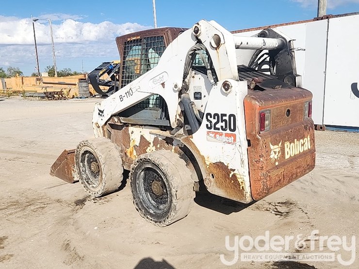 2008-bobcat-s250-image-3