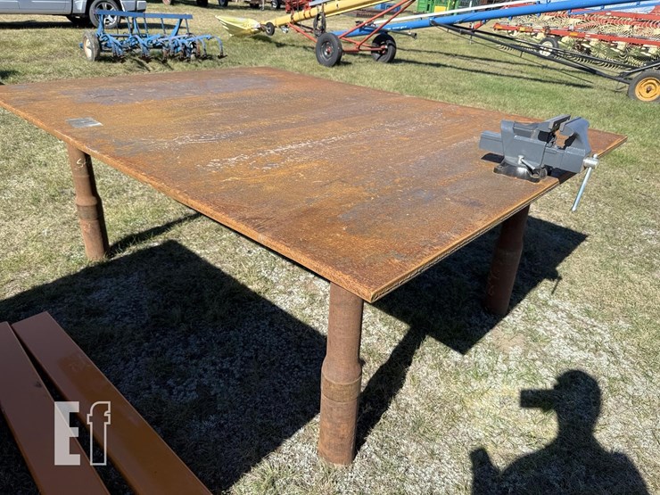 welding-table-w/-vice-image-6