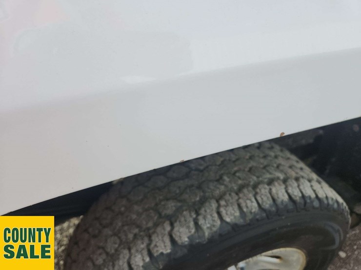 2019-chevrolet-silverado-1500-image-34