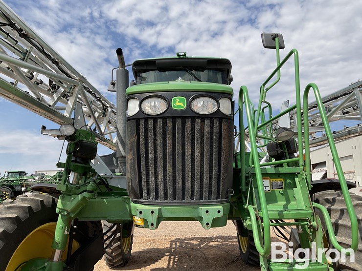 2011-john-deere-4830-image-10
