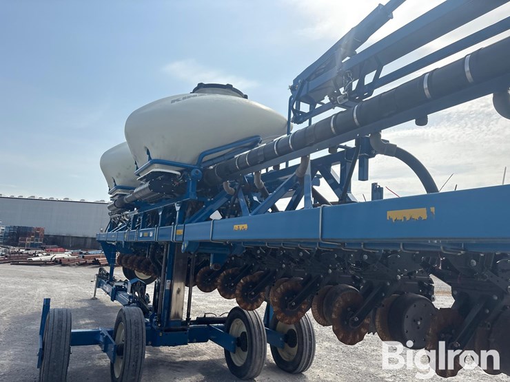 2019-kinze-3600-image-17