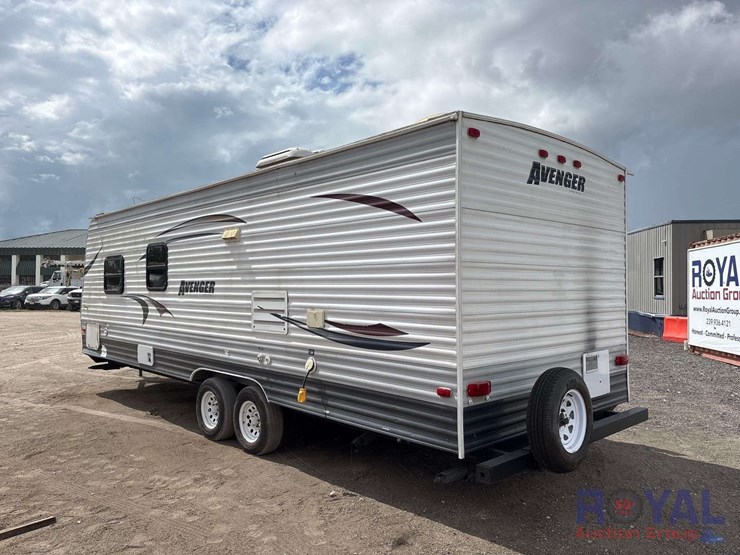2013-forest-river-avenger-rv-image-4
