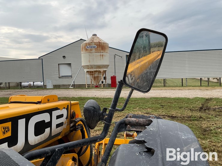 2014-jcb-526-56-image-12