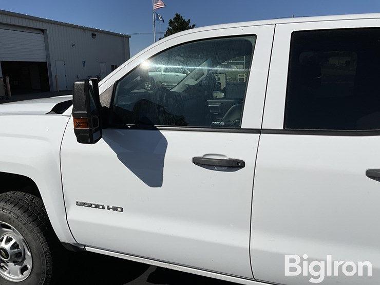 2019-chevrolet-silverado-2500-image-15