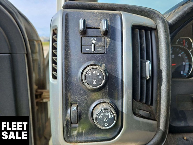 2017-gmc-sierra-3500hd-image-14