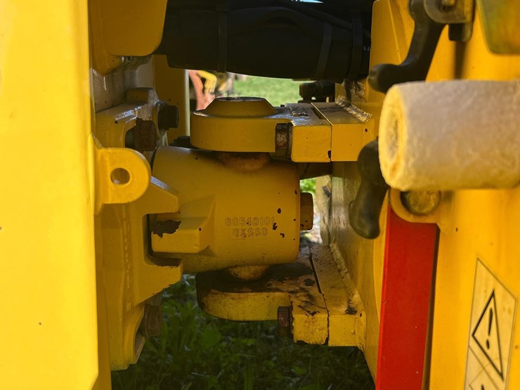 2014-bomag-bw900-image-8