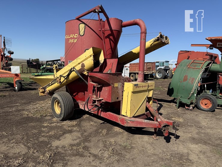 new-holland-358-image-3