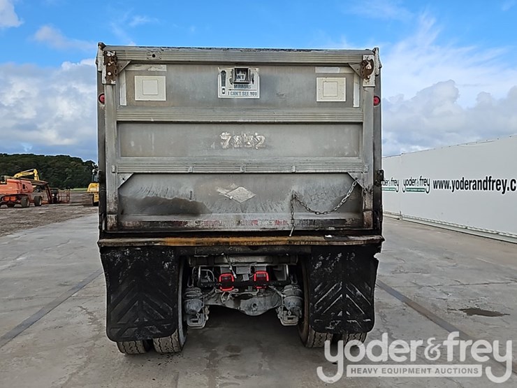 2015-mack-gu713-granite-image-17