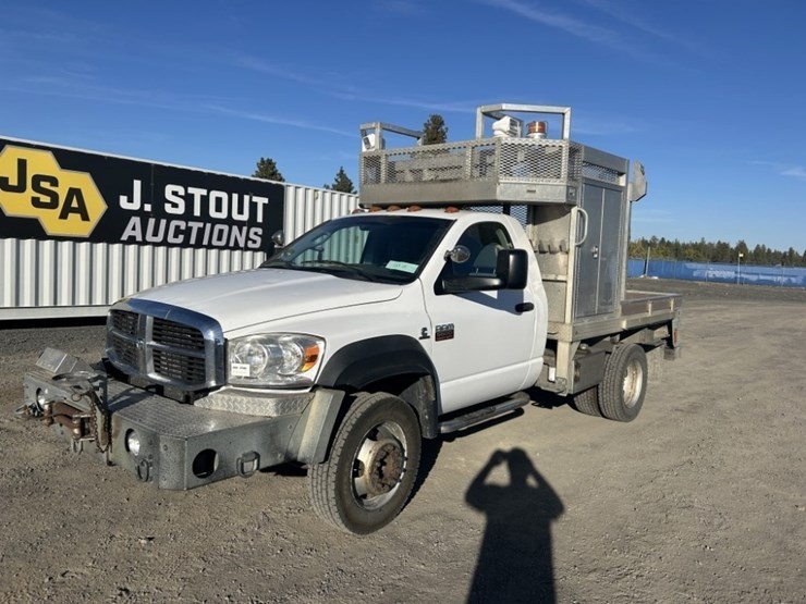 2009-dodge-ram-5500-image-1