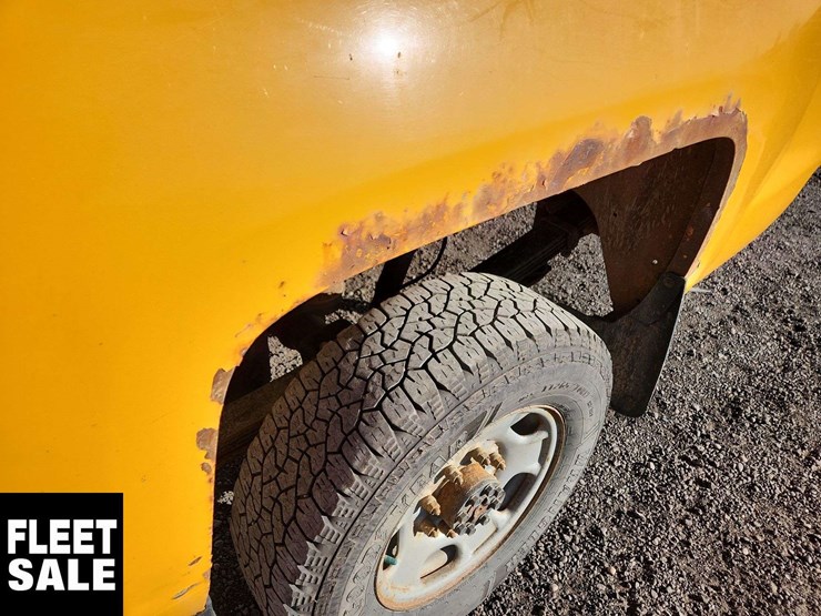 2016-chevrolet-silverado-2500hd-image-41