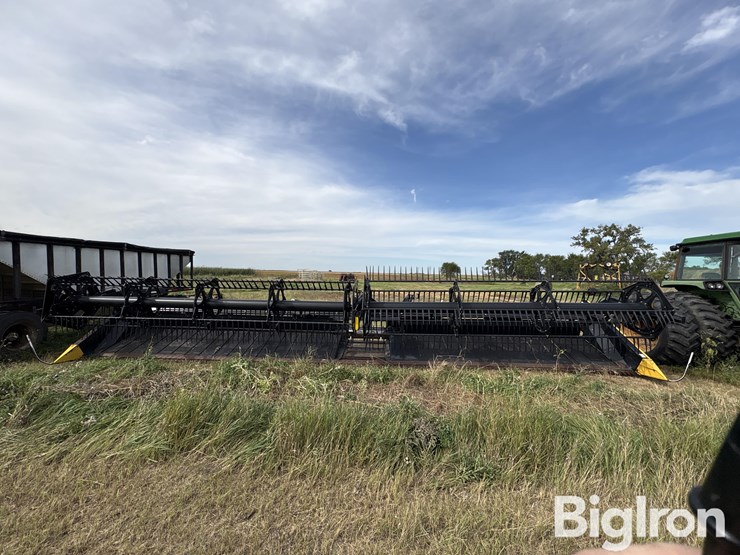 2007-new-holland-84c-image-2