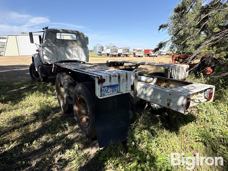 1975-gmc-9500-image-7