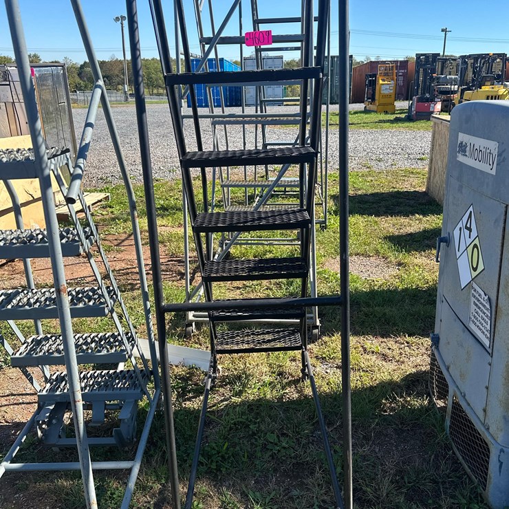 Step Ladder