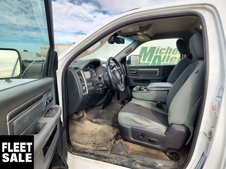 2015-ram-2500-slt-image-12