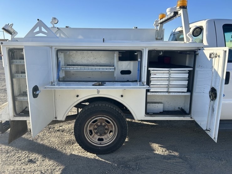 2016-ford-f350-image-31