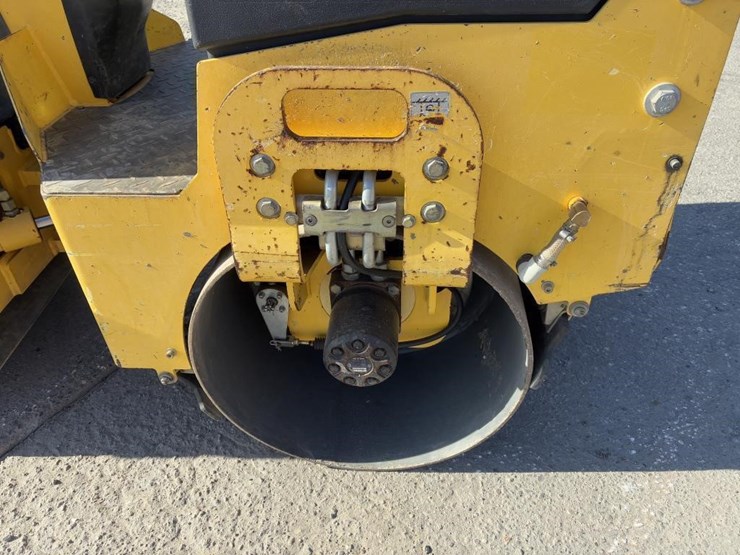 2017-bomag-bw900-50-image-5