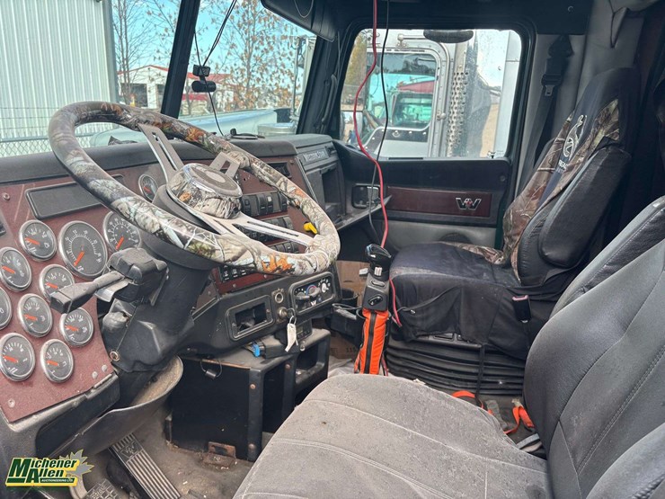 2015-western-star-4900-image-19