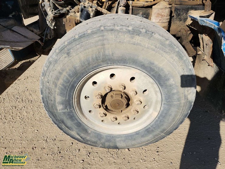 2001-western-star-4900-image-31