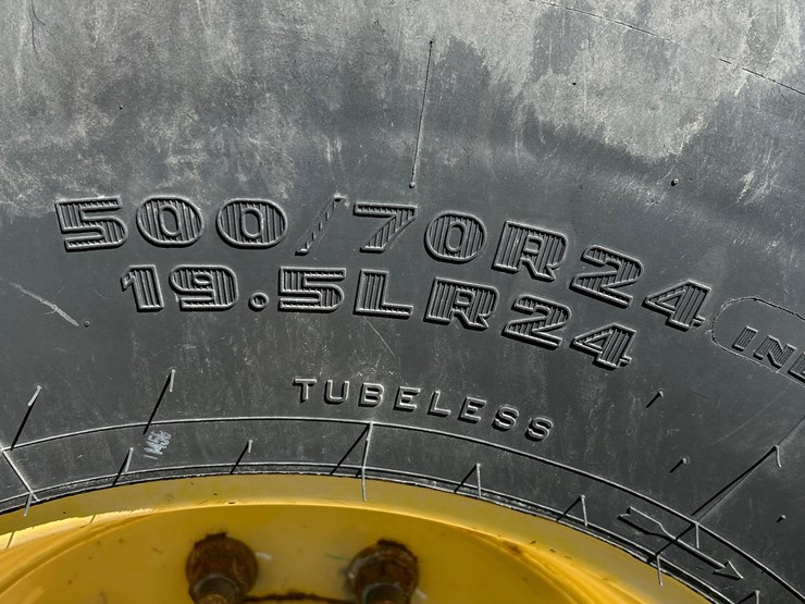 2008-komatsu-wb146-5-image-26