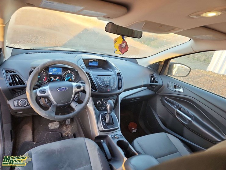 2013-ford-escape-image-13
