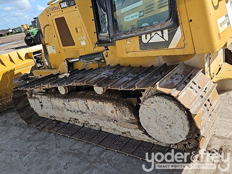 2014-caterpillar-d6k2-lgp-image-22