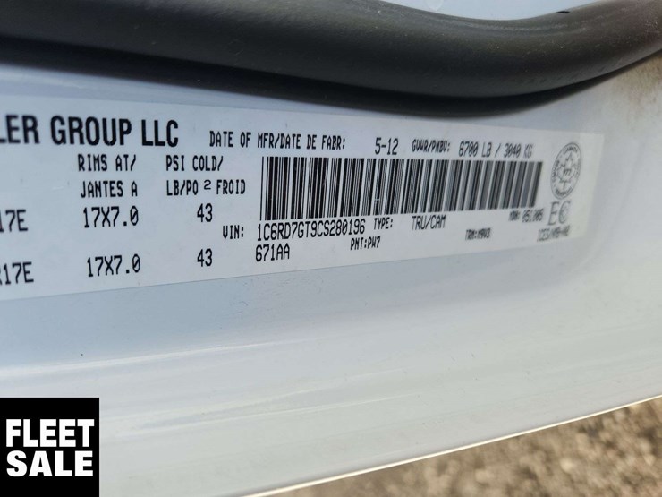 2012-ram-1500-slt-image-6