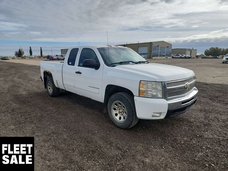 2010-chevrolet-silverado-1500-lt-image-2