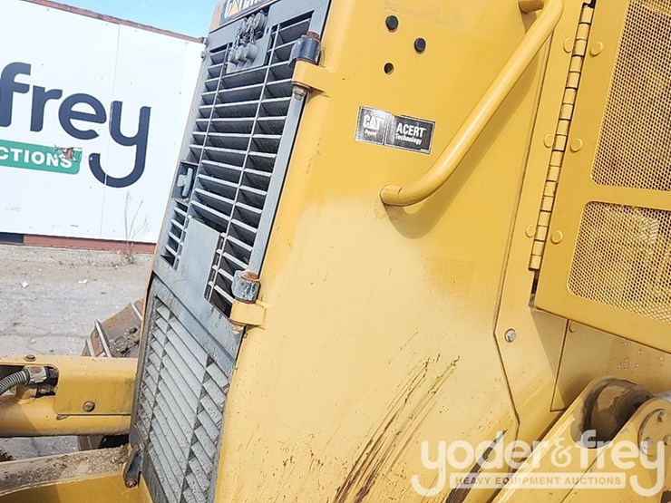 2011-caterpillar-d6k-lgp-image-19