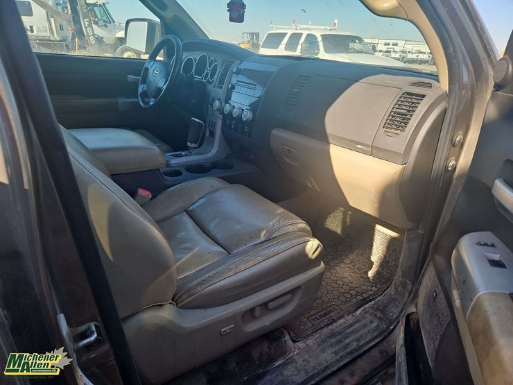 2007-toyota-tundra-image-12