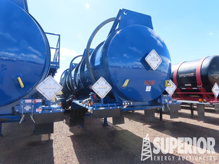 (x)-(4-42)-2018-worley-3-axle-8000-gal-transport-t-image-2