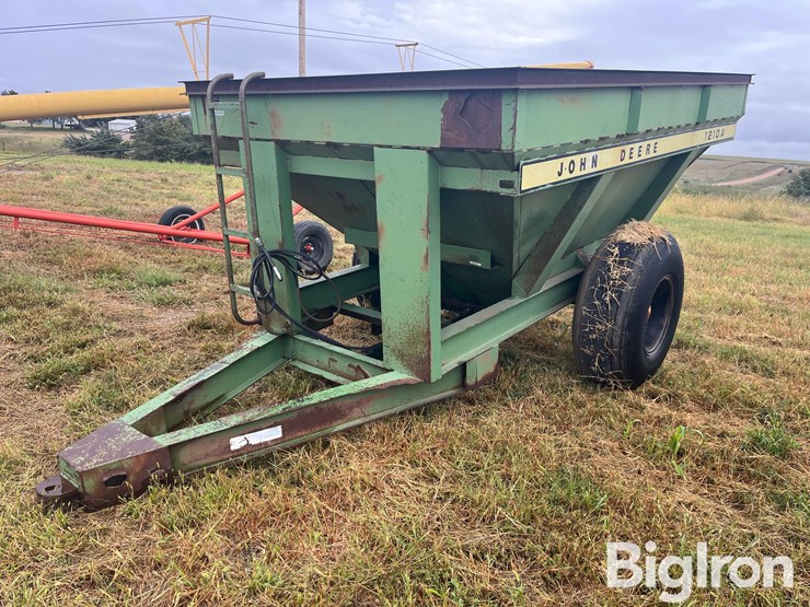 john-deere-1210a-image-1