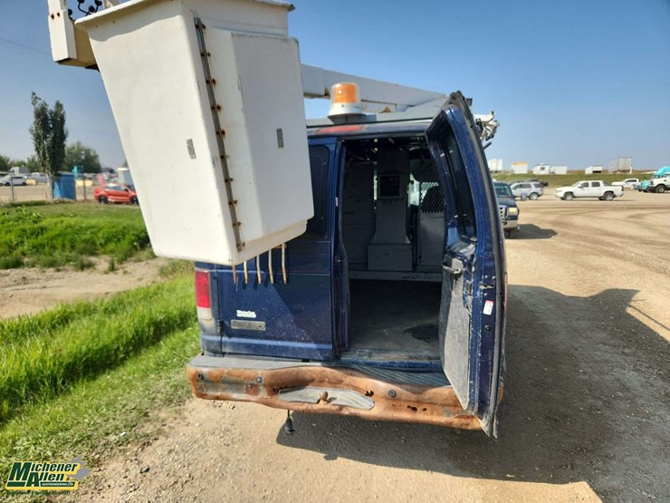 non-operable-2007-ford-e-series-s/a-bucket-van-image-20