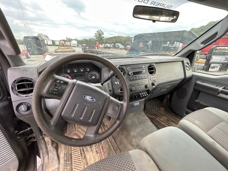 2011-ford-f350-image-8