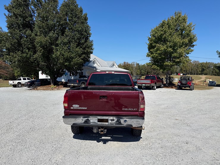 2003-chevrolet-silverado-image-4