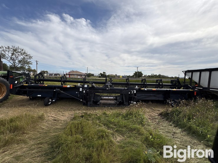 2007-new-holland-84c-image-6