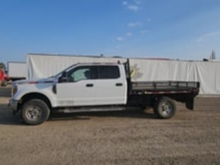 2018-ford-f350-image-36