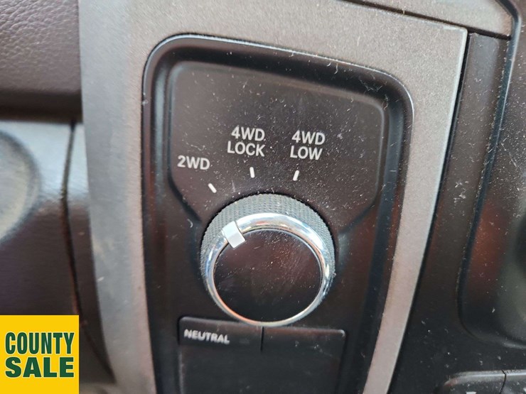 2016-ram-tradesman-image-12