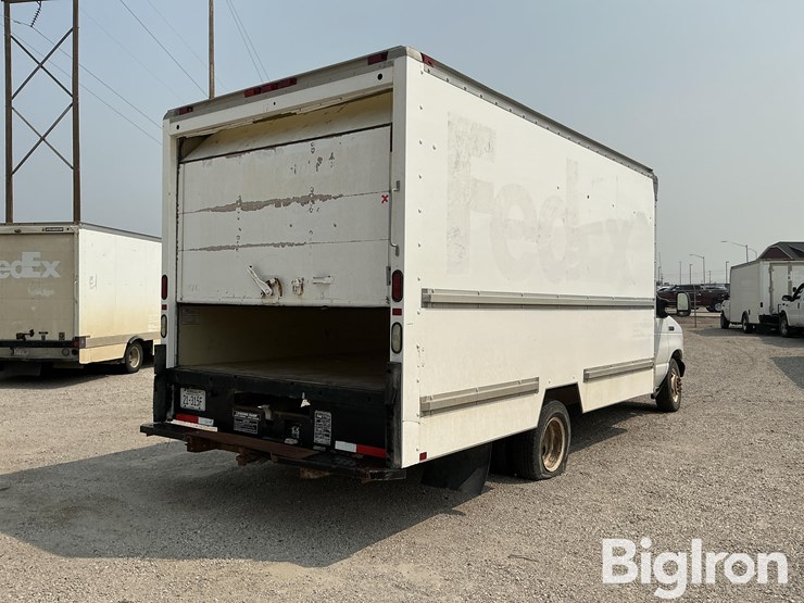 ford-e350-image-5