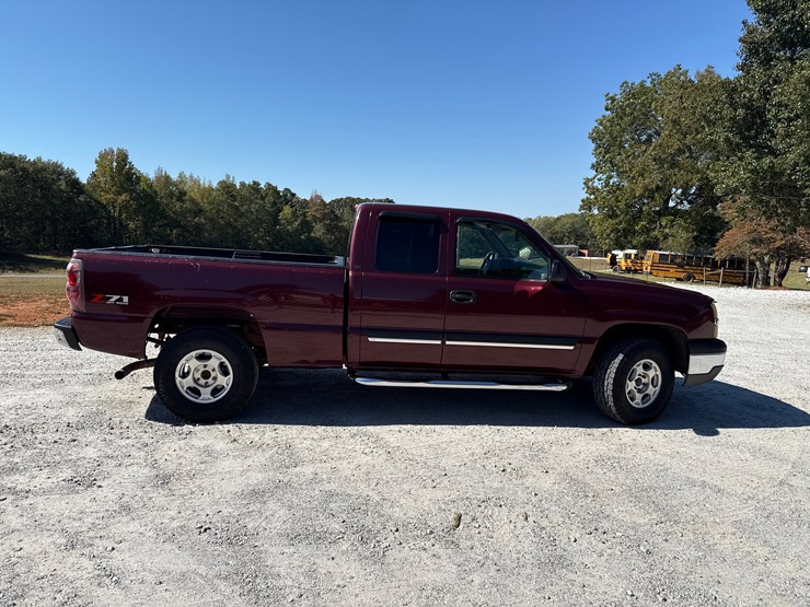2003-chevrolet-silverado-image-6