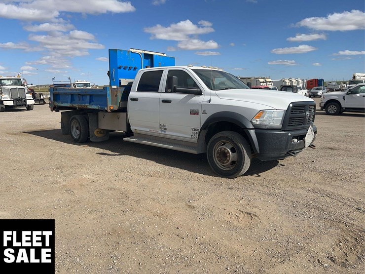 non-operable-2012-ram-5500-4x4-s/a-dump-truck-image-6