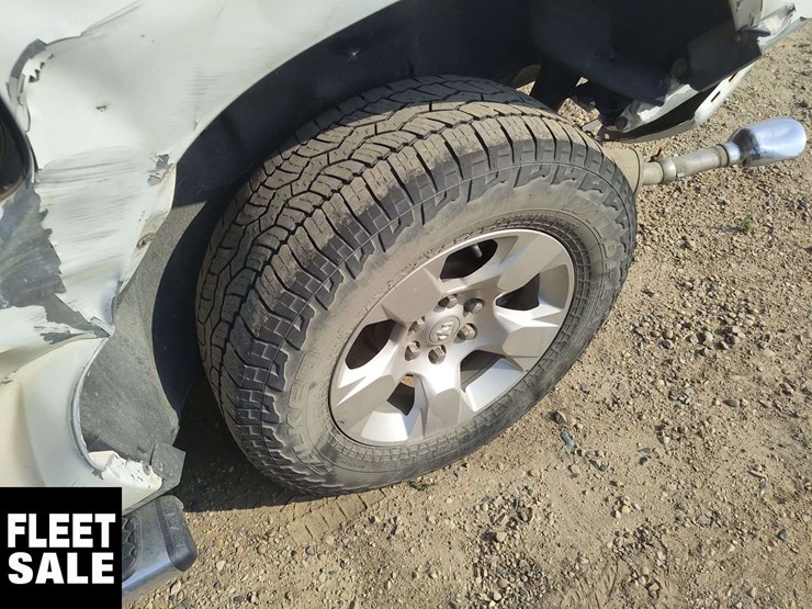 non-operable-2022-ram-1500-4x4-big-horn-4dr-crew-cab-5.6-ft.-sb-pickup-image-20