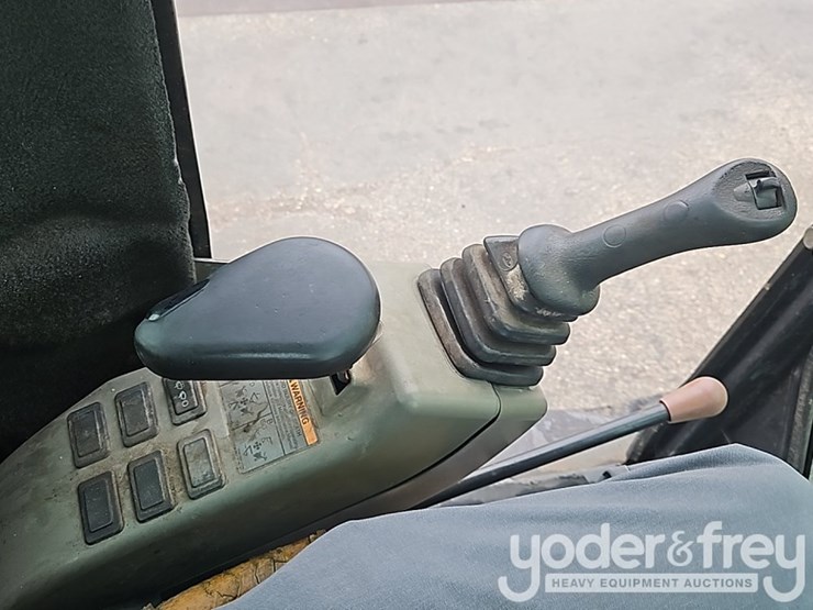 2012-bobcat-e55-image-32